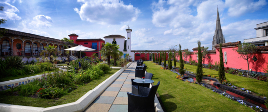 The Roof Gardens Babylon Restaurant