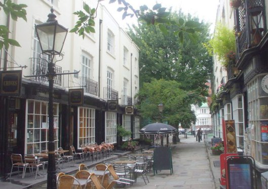 Woburn Walk ~ London's first pedestrian shopping street & the home of W.B. Yeats